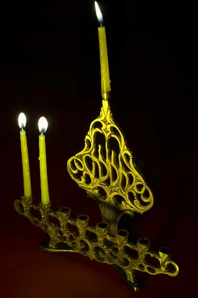 Hanukkiya에서 Hanuka 초 — 스톡 사진