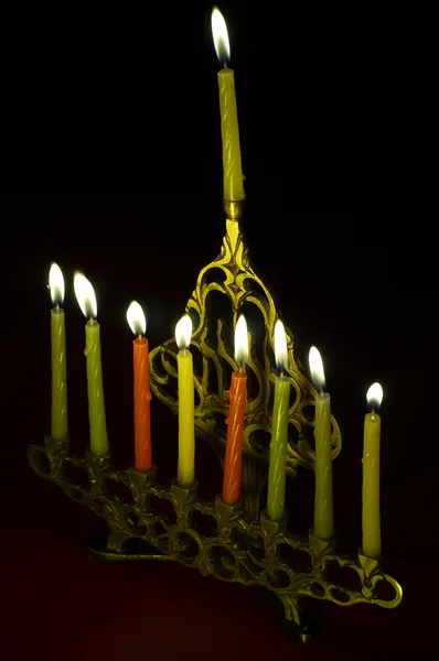 Candele di Hanuka in hanukkiya — Foto Stock