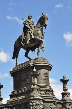 Dresden 'deki Kral Johann anıtı. Almanya 'da tarihi ve turistik yerler