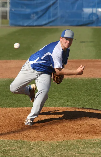 Throwing a Strike — Stock Photo, Image