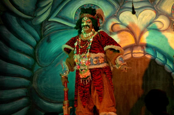 Maya'nın Bazaarı - popüler hindu mitolojik play surabhi grubu tarafından