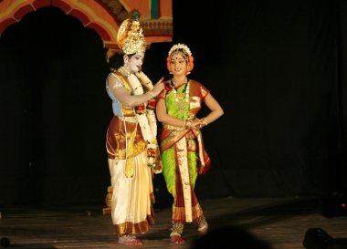 Dr.Sobha naidu grup krishna parijatham kuchipudi dans performans