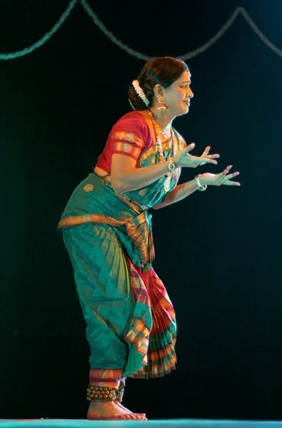 SMT Sabina sainath utför bharatanatyam — Stockfoto
