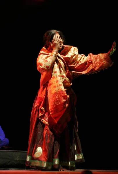 Artists performing Veerangana, Assamese play — Stock Photo, Image