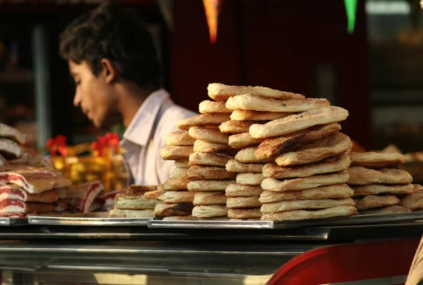 Indian Vendor sell bakery food