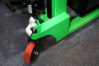 Malzeme işleme ekipmanlarının yakın görüntüsü                                  