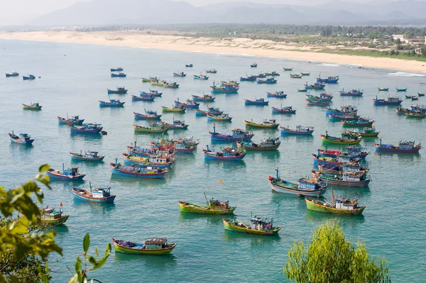 Rybářské lodě ve Vietnamu — Stock fotografie