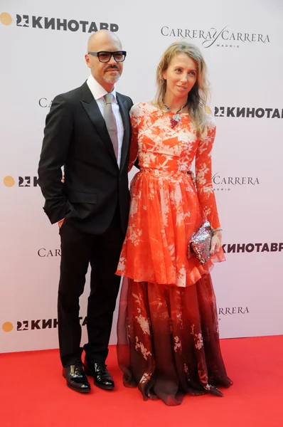 Fjodor bondarchuk en zijn vrouw — Stockfoto