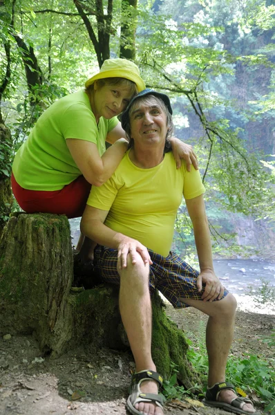 Happy mature family tourist couple — Stock Photo, Image