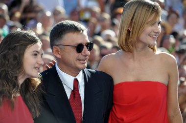 Anton tabakov ve ailesi