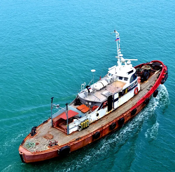 Barco de remolque viejo, vista superior — Foto de Stock