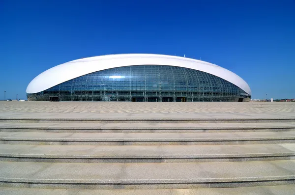 Строительство Большого ледового купола в Олимпийском парке Сочи — стоковое фото