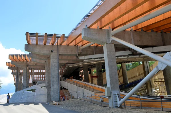 Construção do Centro Luge "Sanki" para os Jogos Olímpicos de Inverno de 2014 — Fotografia de Stock