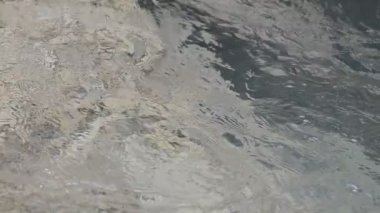 temiz su derin dağ Nehri