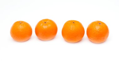 4 mandarin portakal