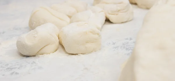 Vorbereitungen in der Küche für ein schönes Essen — Stockfoto