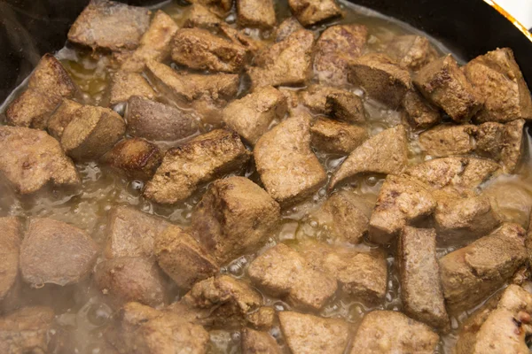 Foie frit dans une casserole — Photo