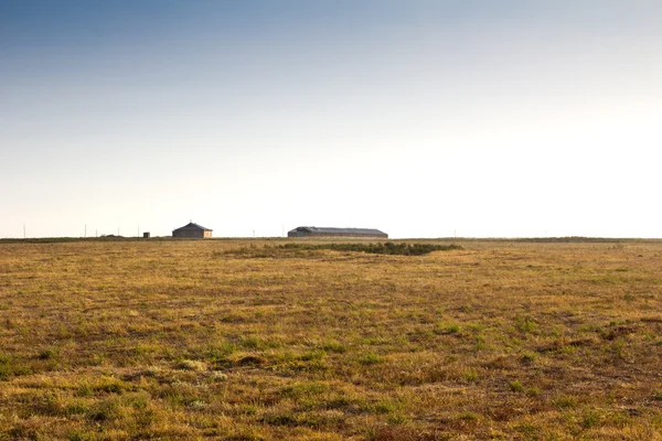 Casa nelle steppe del Kazakistan — Foto Stock