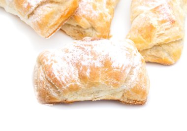 Beyaz arka planda tatlı pasta