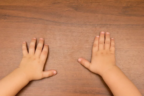 Mano de un niño —  Fotos de Stock