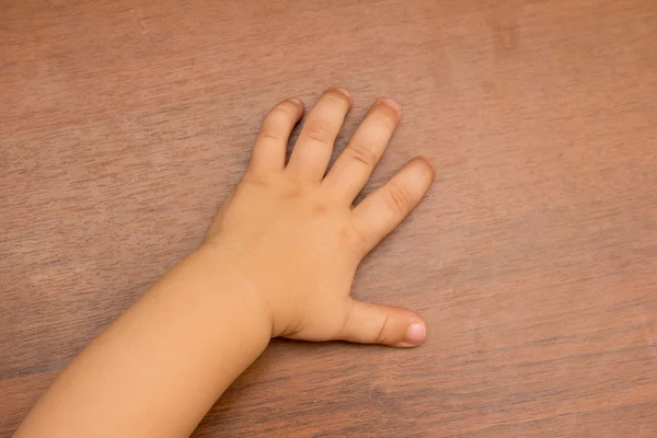 Hand van een kind — Stockfoto