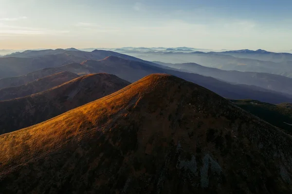 Aerial View of Mountain Hills, Kárpátok Tájkép. — Stock Fotó