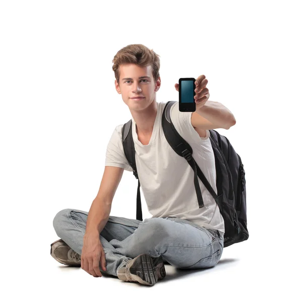 Mostrando o telefone móvel — Fotografia de Stock