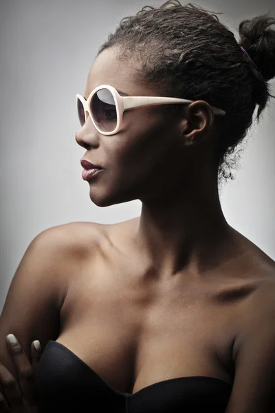 Chica negra de moda — Foto de Stock