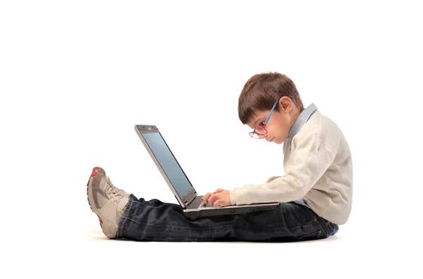 Çocuk dizüstü bilgisayar — Stok fotoğraf