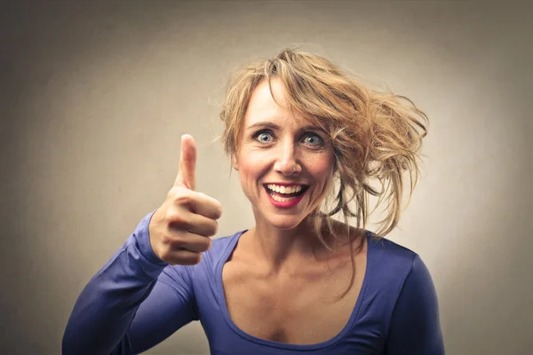 Mujer sonriendo — Foto de Stock