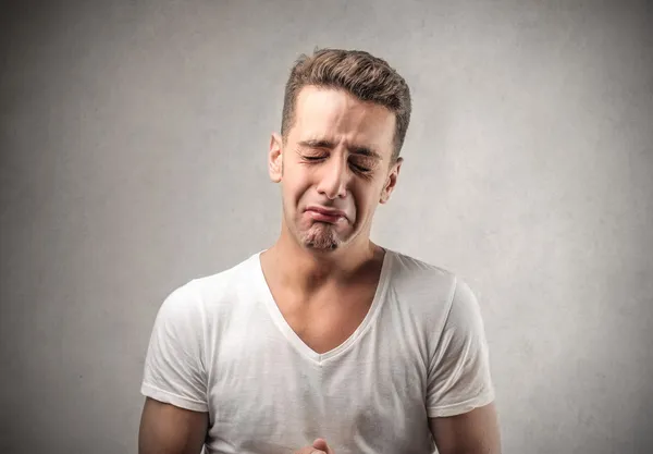 Joven triste llorando — Foto de Stock