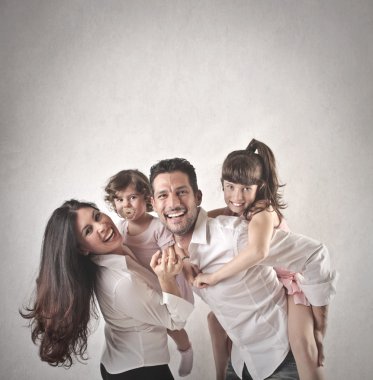mutlu sevimli aile