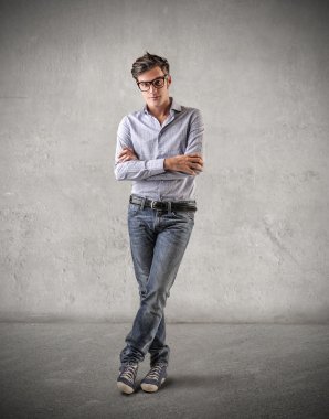 yakışıklı genç bir kadın