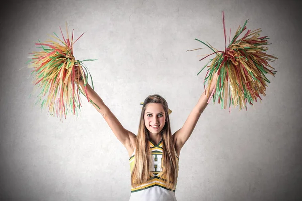 Vacker cheerleader leende — Stockfoto