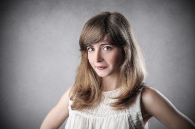 güzel ve gülen kız