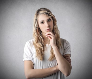 güzel sarışın kız