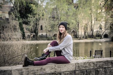 güzel sarışın kız