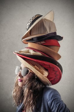 Kız güzel ama meşgul moda