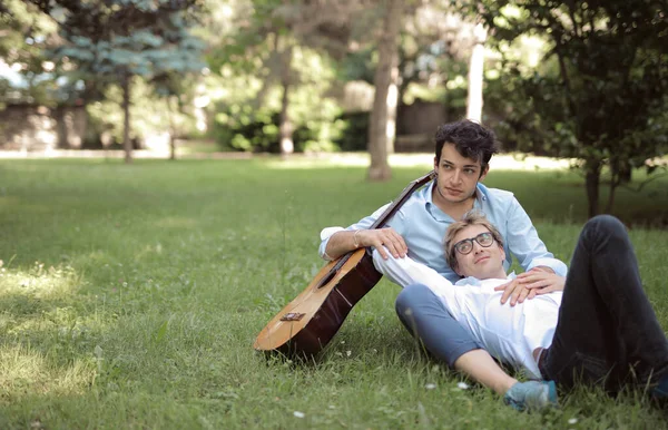 Homosexuella Par Parken — Stockfoto