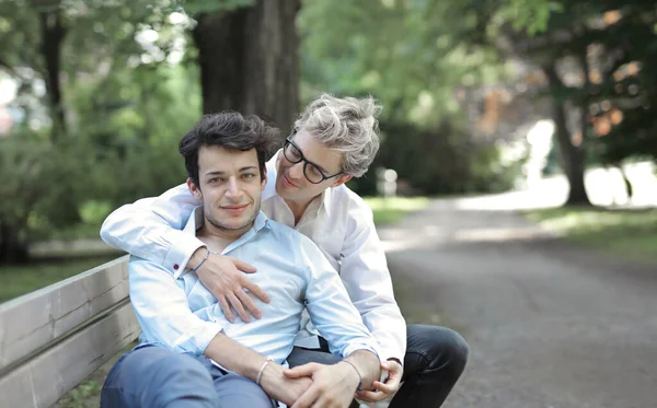 Pareja Homosexual Parque — Foto de Stock