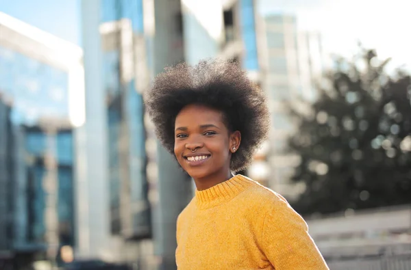 若い黒人女性の肖像画 — ストック写真