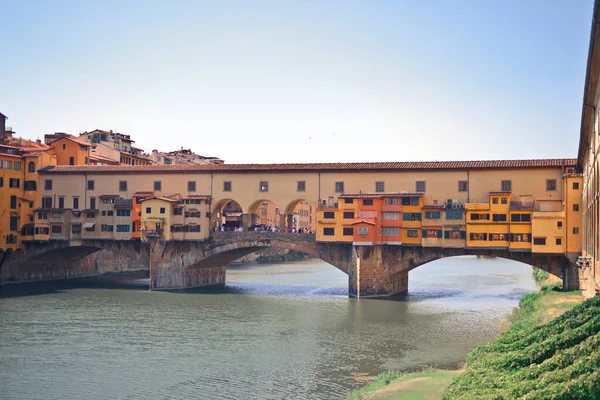 Ponte Vecchio Blomning Italy — Stockfoto