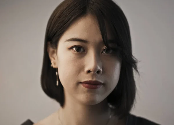 Genç Asyalı Kadın Portresi — Stok fotoğraf