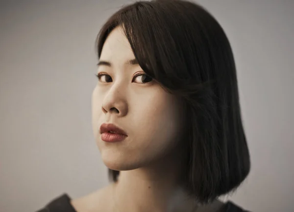 Portrait Une Jeune Femme Asiatique — Photo