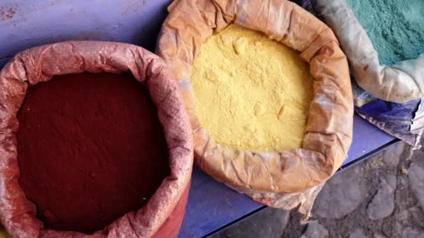 Bags Color Dye Pigments Medina Chefchaouen Chaouen Morocco Popular Travel — Vídeo de Stock