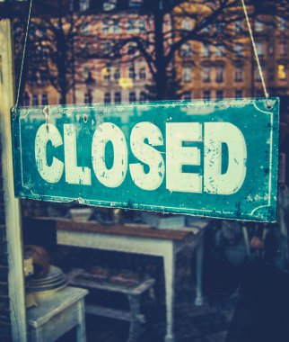 Grungy Closed Sign clipart