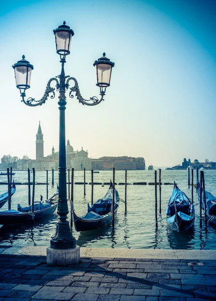 Venezianische Gondeln — Stockfoto