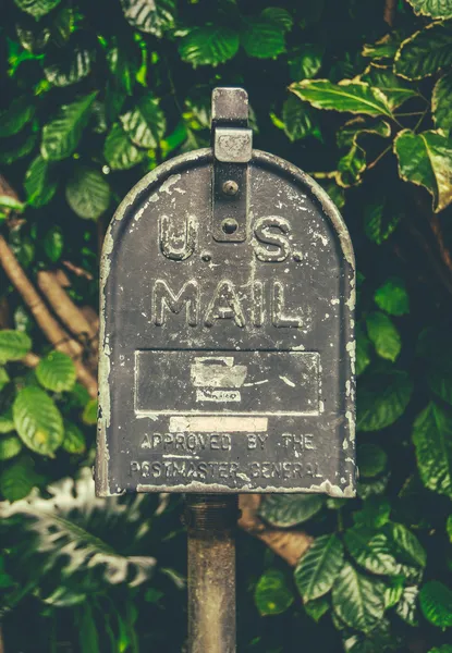 Vintage hawaiian oss mail box — Stockfoto