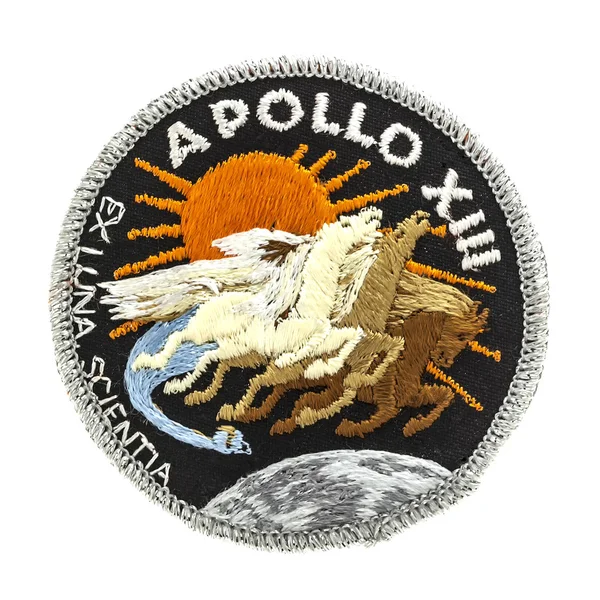 Apollo 13 görevi rozet kötü kaderde aya iniş 11-17 ap üzerinden