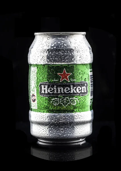 Studené heineken pivo — Stock fotografie